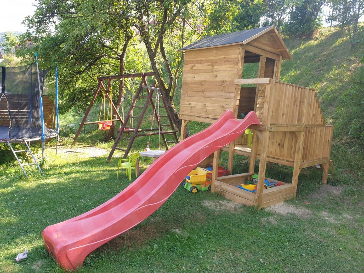 Szczawnica Noclegi U Basi Luaran gambar